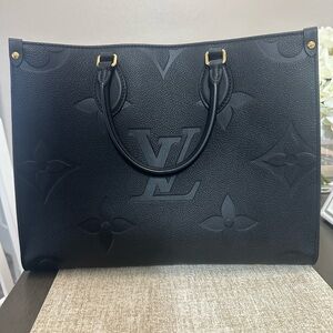 Louis Vuitton Black Empreinete OnTheGo MM